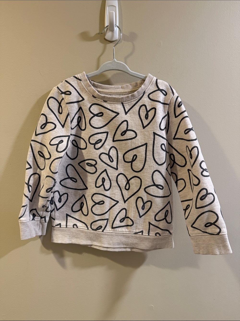 Cat & Jack Cream Sweatshirt with Black Heart Print